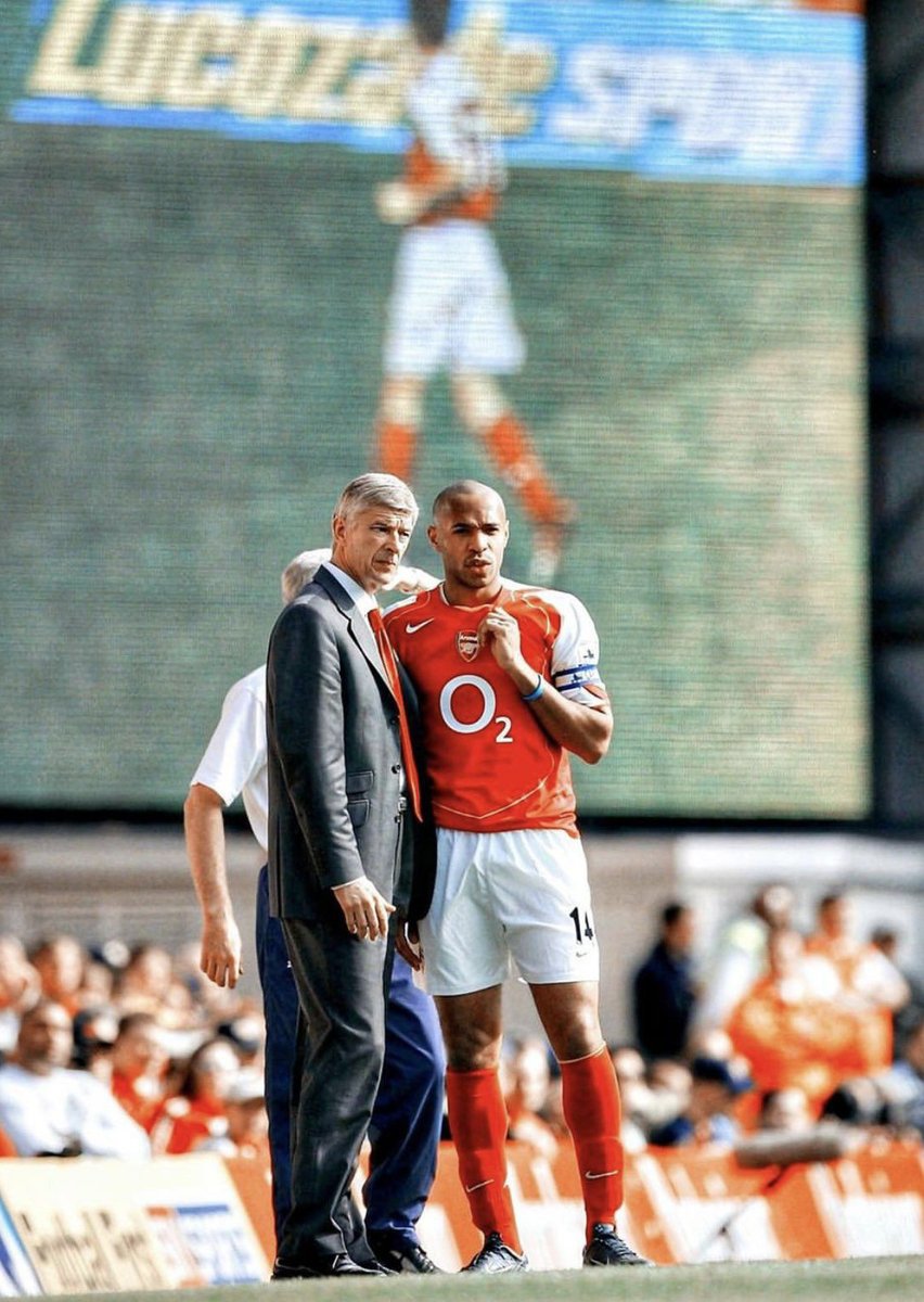 Classic Football Shirts tweet media