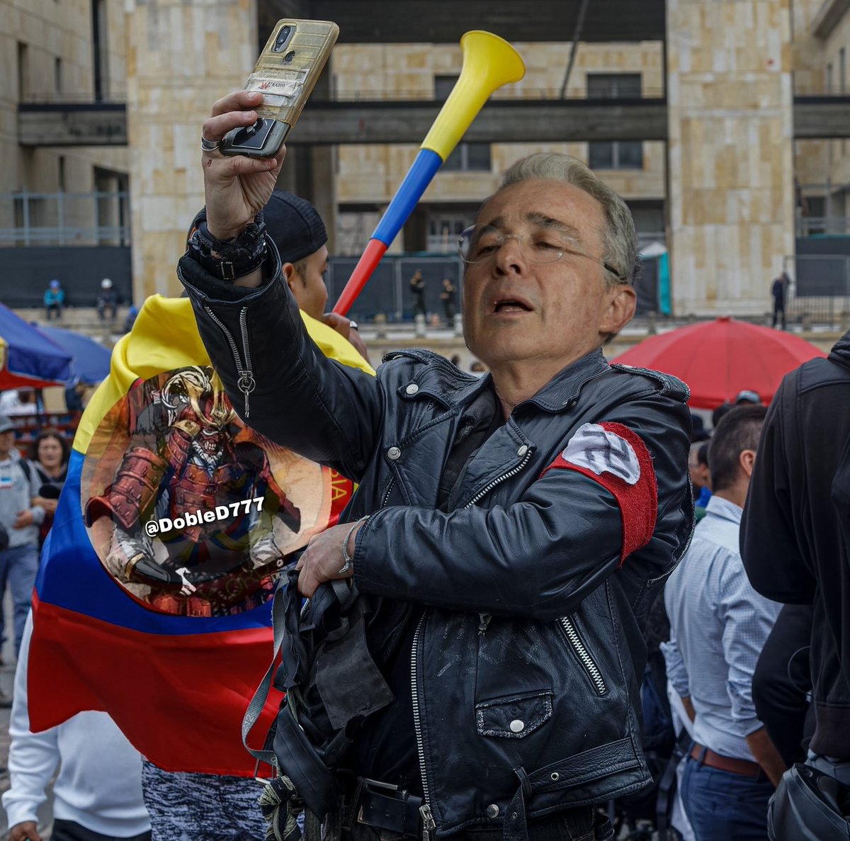 DobleD777's tweet photo. Llegan más postales... https://t.co/4jQegXrHyg