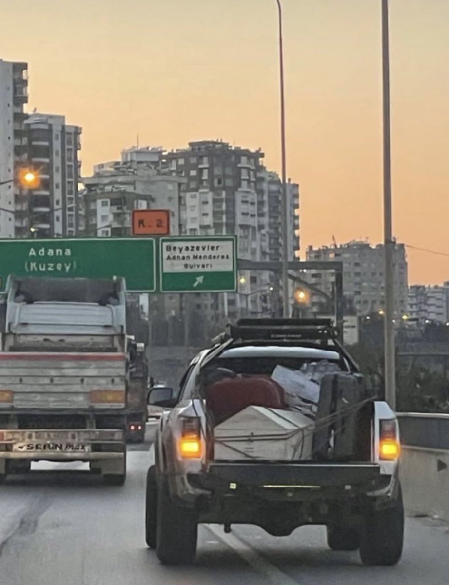 Biz onca gece uykumuzu yok yere mi böldük…