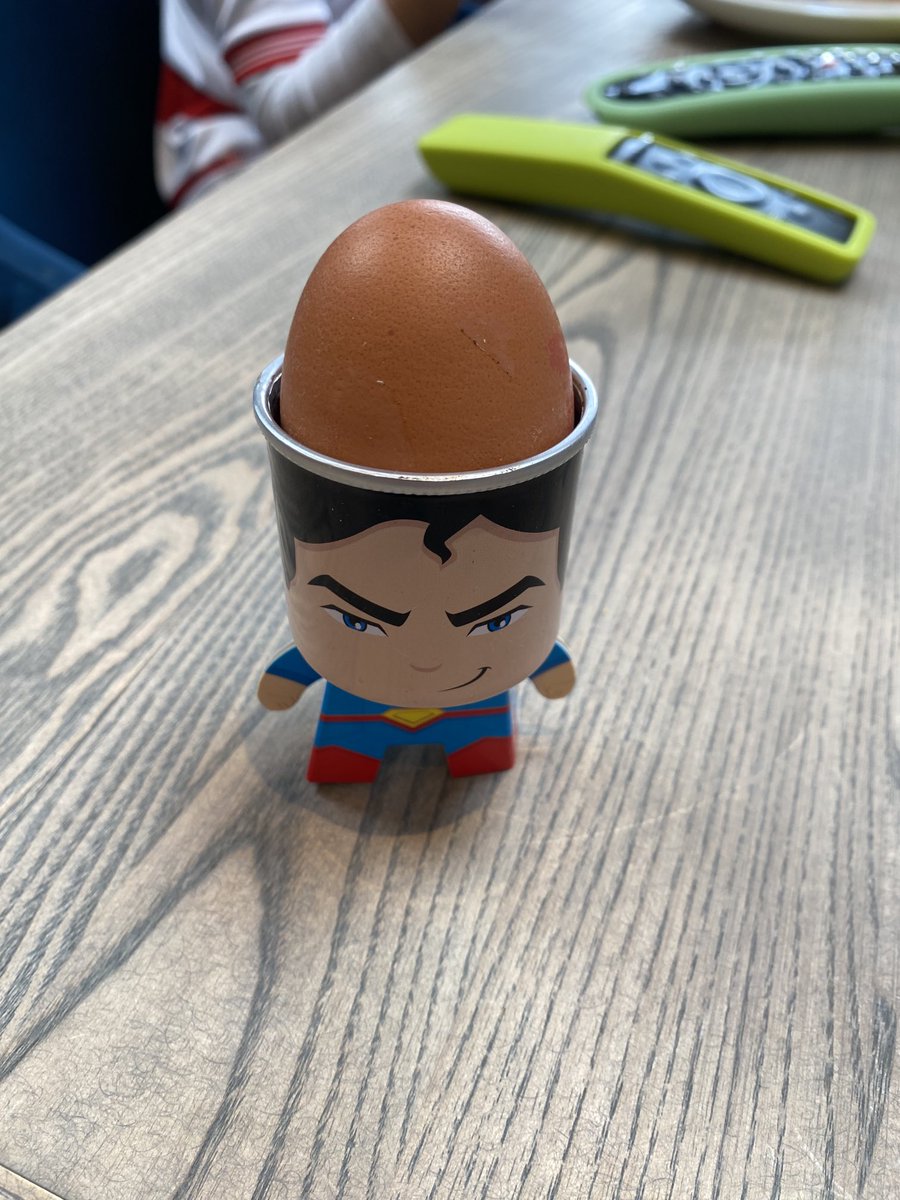 thejont's tweet photo. ⁦@McDonaldsIRL⁩ you’re missing a trick… a simple use of the tin opener and you have a great kids egg cup! https://t.co/mz4liXSF6l