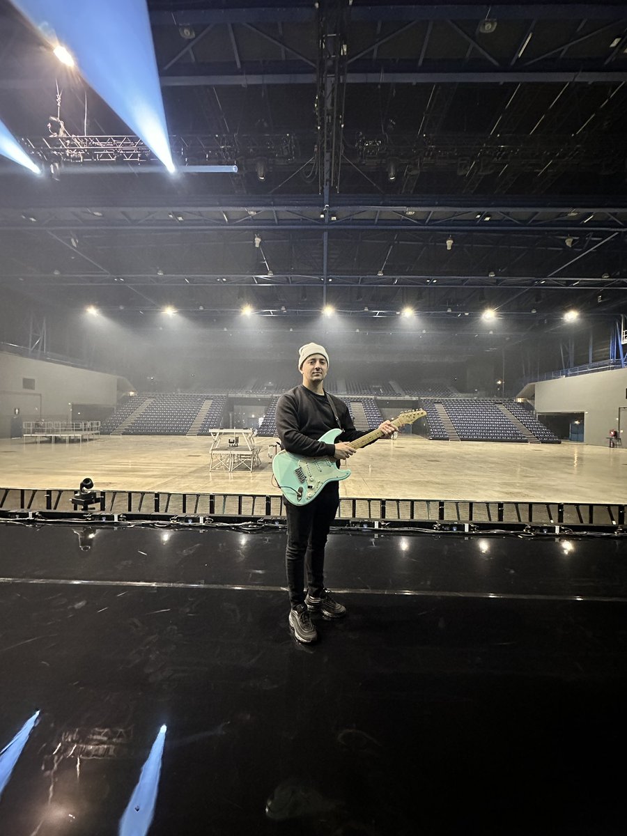 Première d’une longue série ce soir. Andiaaaamo ❤️ #sopranotour