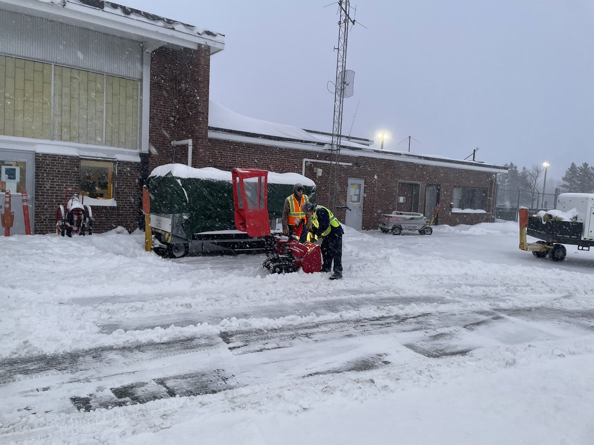 What’s that saying? Teamwork makes the dream work? It most certainly does especially when we get almost a foot of snow throughout the day! Thank you team! #loveteampqi #peeshaforall #weareuge