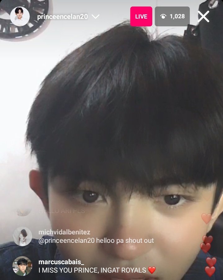 lynmultistan's tweet photo. jiro & marcus' comments on prince's live!! 🥹na miss na daw nila isa't isa 🫶🏻
sabi ni prince kina jiro at marcus pag uwi daw nila galing korea dapat daw may pasalubong sya 😆💗ang cute LNG Ng interaction nila😍❤️😭
#HORI7ON #HORI7ON_MARCUS #HORI7ON_JEROMY #DreamMaker_PRINCE https://t.co/39ca8Akjxl