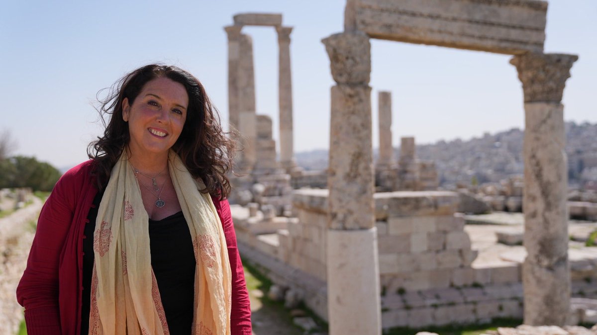 Bettany Hughes💙 tweet media