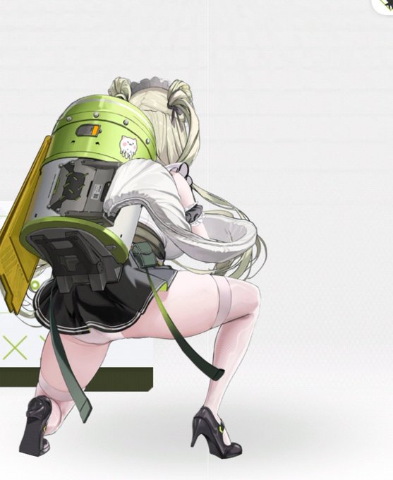 これはニケのちいかわ背負ってくる女 