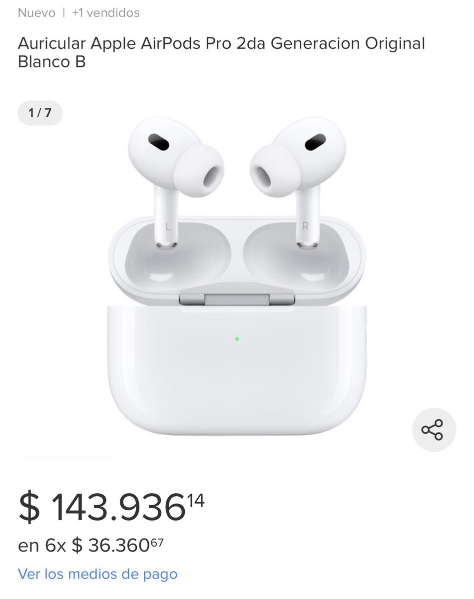 atlanticsurff's tweet photo. Mi ciela Mayra Mendoza, con unos Airpods de 350 Dólares (144 mil pesos) te dice que si no apostas a la industria nacional son un cipayo vende patria. No falla, aman el capitalismo que dicen despreciar. 👇👊✌🏿🇺🇸 https://t.co/13iBekSfPt