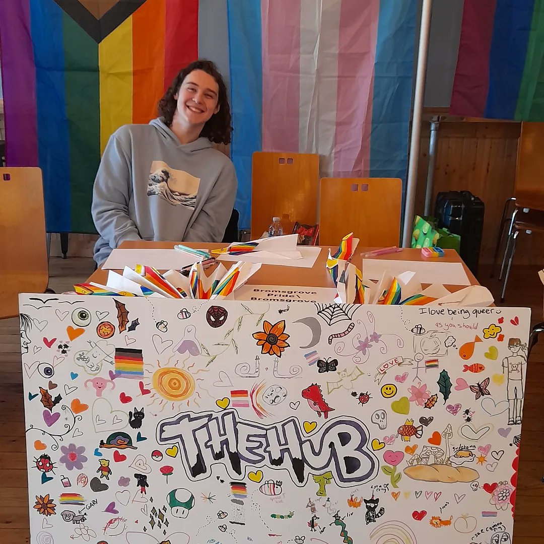 BromsgroveHub's tweet photo. Lucas and Saz are having a great time promoting The Hub and @bromsgrovepride at the @out2gether event today in Worcester! 
❤🧡💛💚💙💜🤎🖤🤍 #bromsgrove #youthwork #Community #lgbtq🌈 https://t.co/52fblLTzm0