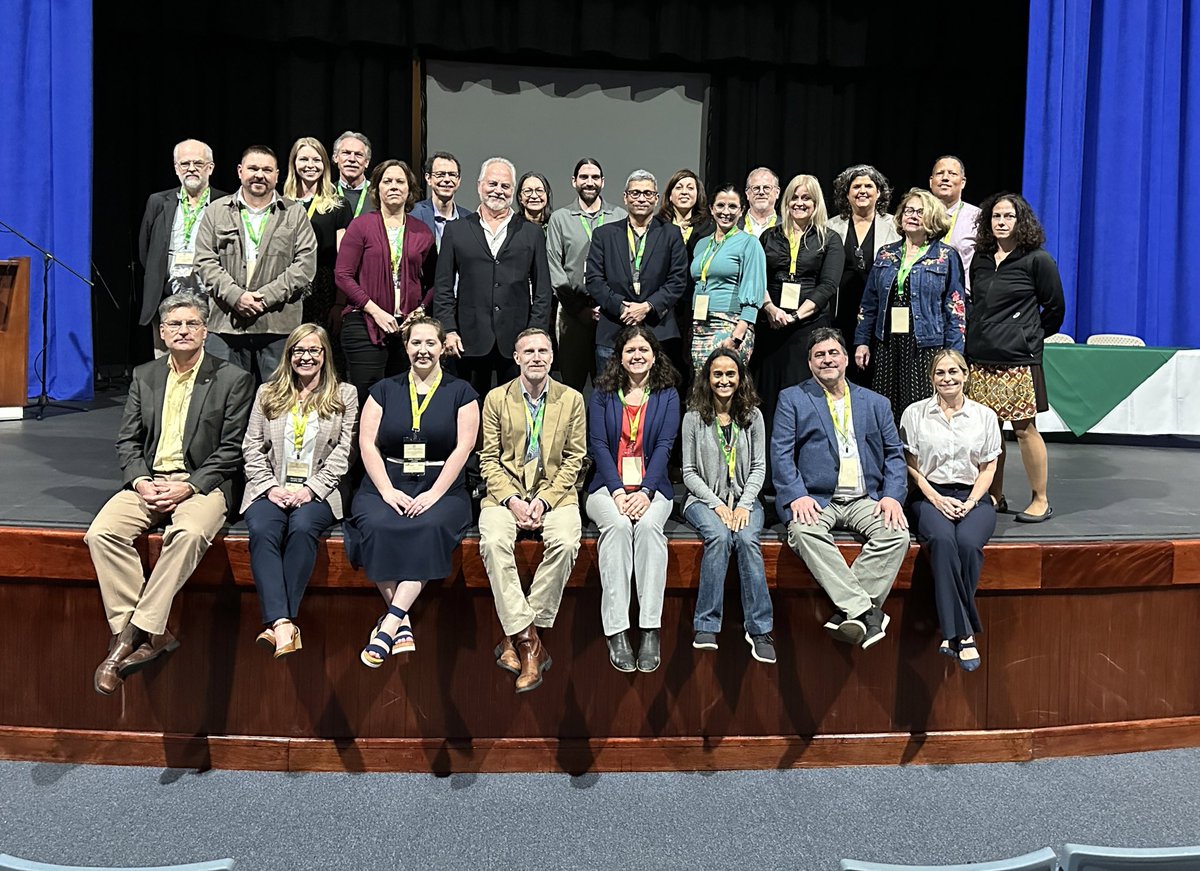 Cecia_InterPR's tweet photo. ¡GRACIAS!

Thanks to all the speakers for two full days of interesting and exciting talks. Thanks for your time and devotion towards Science and Education.

See you soon! 

#simposio14

@interpuertorico @RamrezRmrz @M_CrespoMedina https://t.co/51FHOJAF7h