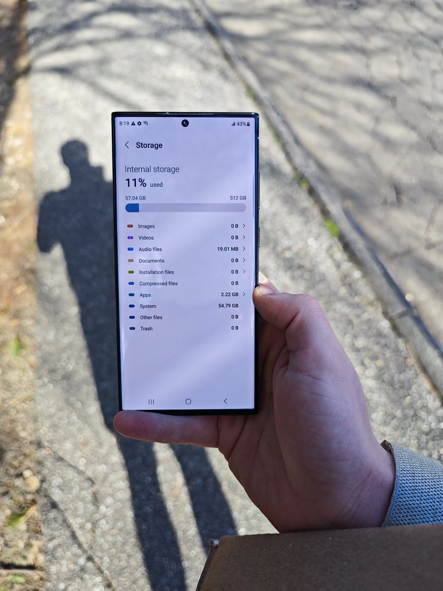 arunvs909's tweet photo. An S23 Ultra setup without wifi, Google account, or any data has a system storage size of 55GB. Given the 34 GB to GiB added to it, Samsung's actual system is 21GB. 
4GB more than the Pixel 7 Pro. 
#Samsung #S23Ultra #s3plus https://t.co/8WGz6OpEuY