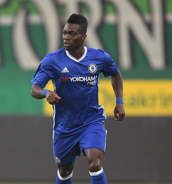 AlertaMundoNews's tweet photo. 🇹🇷🇬🇭 | Atsu, de 31 años, jugó profesionalmente en el Oporto, el Chelsea, el NewCastle y el Málaga, en España, entre otros clubes.

QEPD. Atsu (1992-2023). https://t.co/mZm7dHBhg7