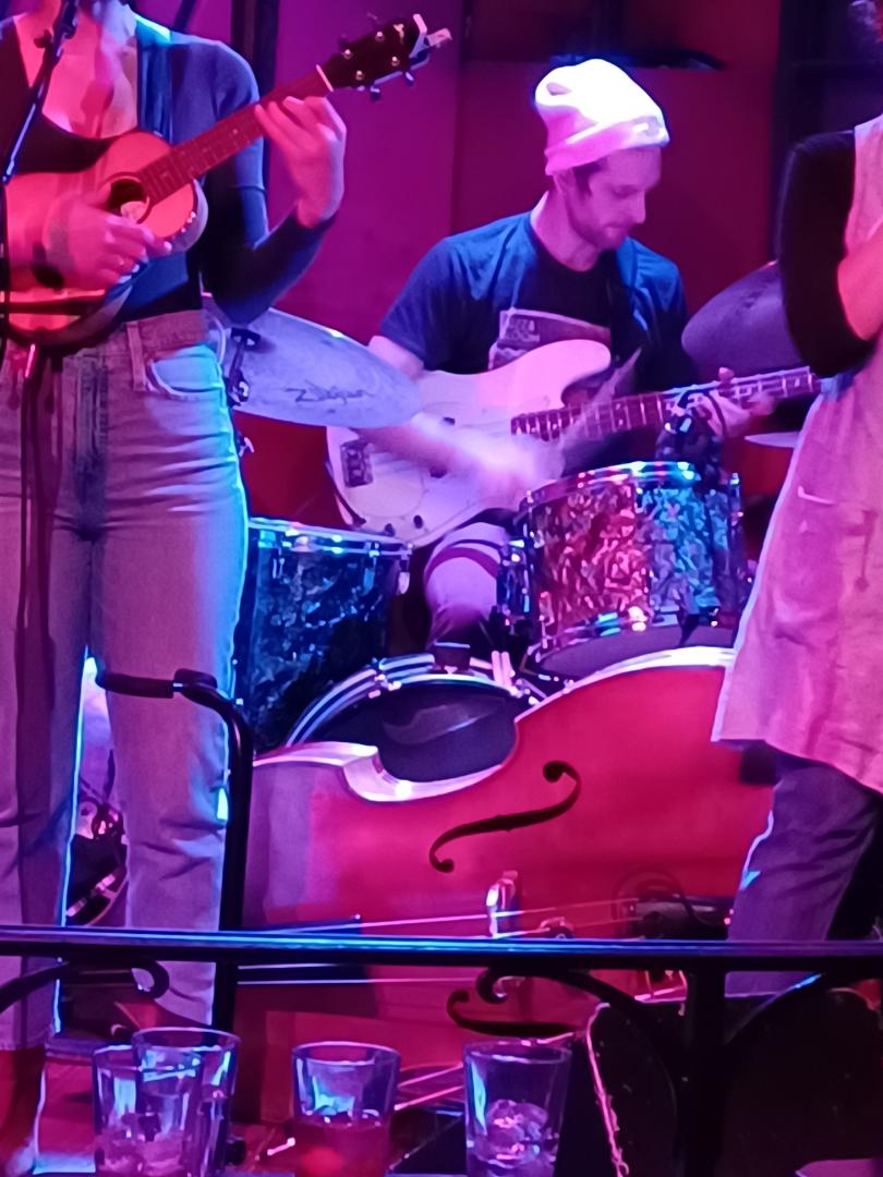 Scenes from last night – @nicolesaphos at <a href="/RockwoodNYC/">Rockwood Music Hall</a>.

Yes, in that final photo you’re seeing a man play the bass and the drums at the same time!