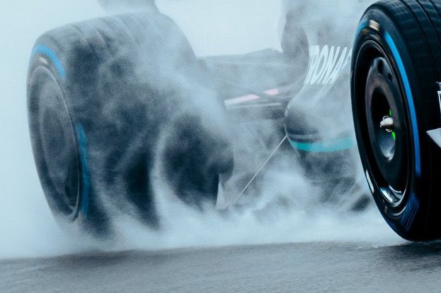 halphatory's tweet image. this water spray flow pattern should give you an idea on how menacing the  W14 is 🥶