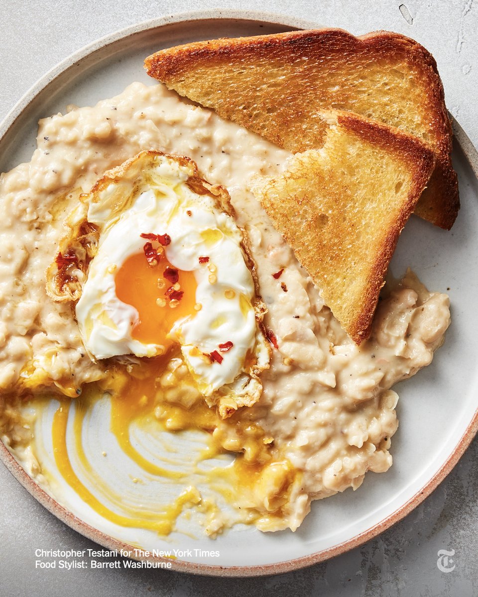 This delicious breakfast comes together in under 30 minutes and requires ingredients you probably already have in your pantry.
nyti.ms/3YuTSSv