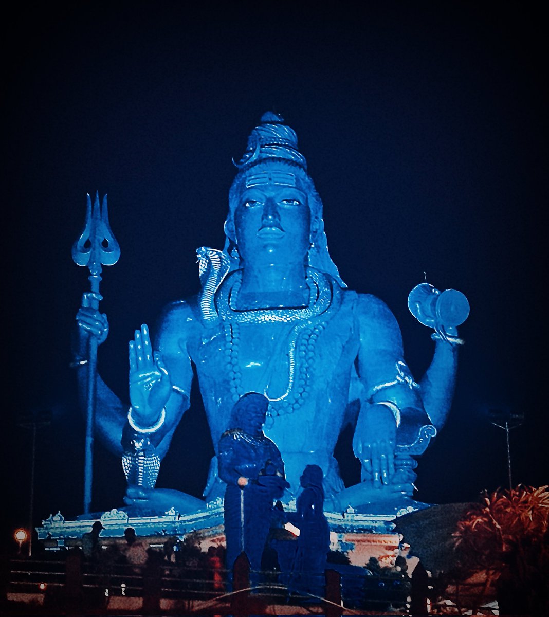 Wishing you all a Happy Maha Shivaratri 🙏🏽 🕉️ #Mahashivratri2023 #OmNamahShivaya #HaraHaraMahadev