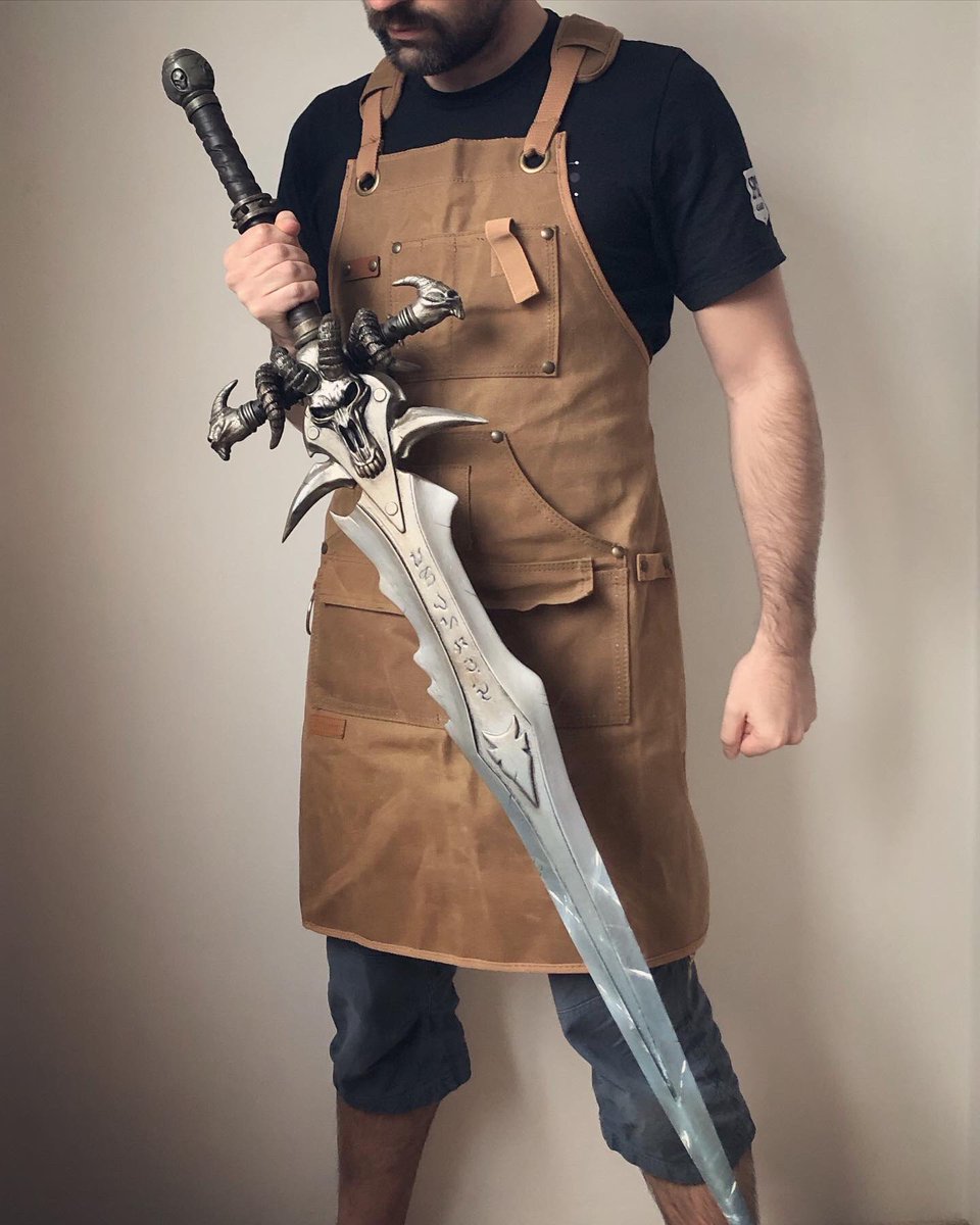 Iwa_Louis's tweet photo. Frostmourne hungers!

Handmade sword from #Warcraft 
#WrathClassic https://t.co/ZFDQaCdwhg