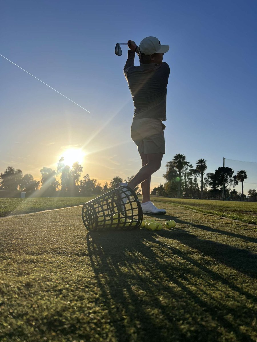msnaomilarson's tweet photo. Practicing til the sun goes down in AZ😍 @laytonbartley34 

📷 @reagan_cizek 🤍 https://t.co/x2CZdh1Xec