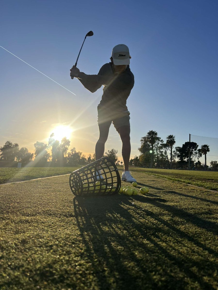 msnaomilarson's tweet photo. Practicing til the sun goes down in AZ😍 @laytonbartley34 

📷 @reagan_cizek 🤍 https://t.co/x2CZdh1Xec