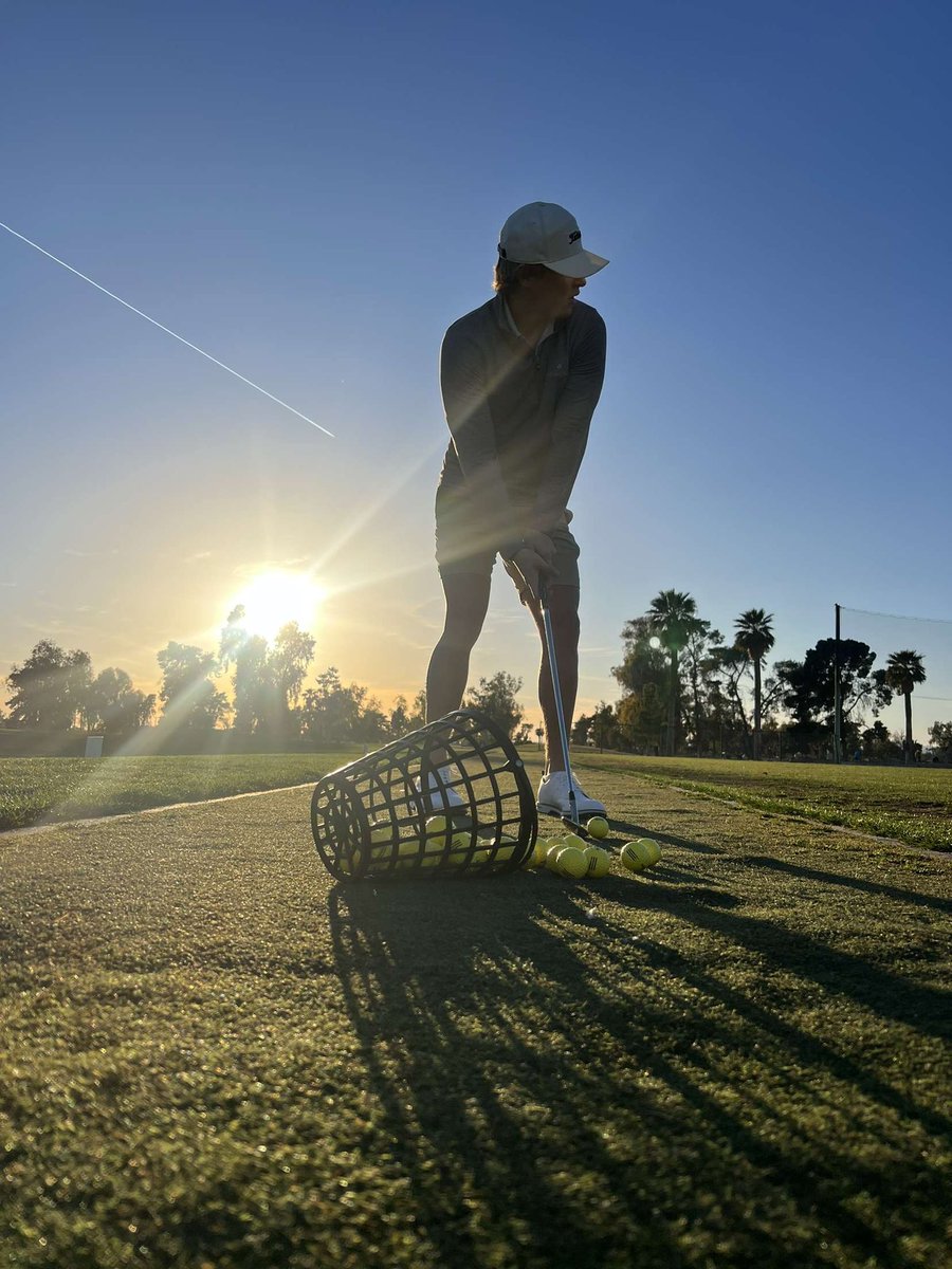 msnaomilarson's tweet photo. Practicing til the sun goes down in AZ😍 @laytonbartley34 

📷 @reagan_cizek 🤍 https://t.co/x2CZdh1Xec