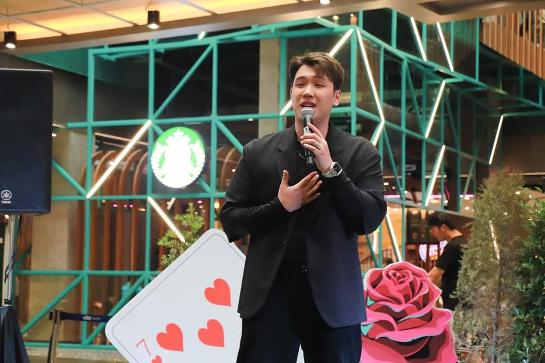 kangsom_pantip's tweet photo. 😍นอกจากจะได้ฟังเพลงแบบฟิน ๆ แล้ว ยังได้ชิมกาแฟเมนู พิเศษ! จาก #แกงส้ม อีกด้วย จะฟินชวนกรี๊ดขนาดไหน ให้ภาพบรรยากาศที่โพสต์นี้อธิบายได้เลย!
[5/5]
FB:MBK Center
https://t.co/AnvZCo1sZR
#KANGSOMKS #MBKCENTER #MBKBitterSweet #BitterSweet #กาแฟขมขนมหวานเติมความสุข #KORELAB #KS18022023 https://t.co/OPJXxHQ0XB