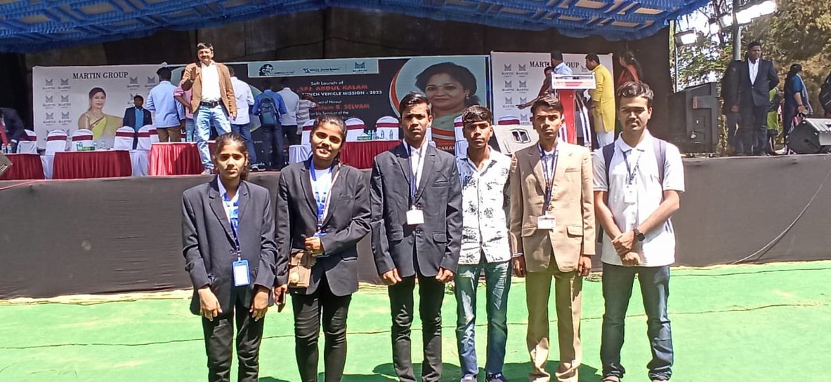 ngpnmc's tweet photo. NMC's students attending #SatelliteWorkshop at Pattipulam Mahabalipuram,#Chennai
"This is a proud moment for #Nagpur as students of civic schools are attending workshop at Pattipulam. NMC is giving attention towards overall #developmentofstudents ",said @nmccommissioner https://t.co/Zre7apuDeu