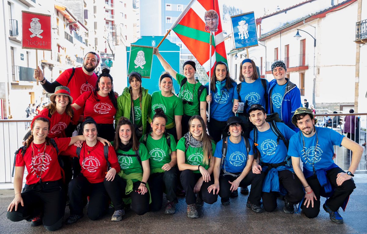 junemadariaga's tweet photo. ERMUKO INAUTERIAK! TerMua! NON GOGOA, HAN TRAGOA!! @el_conquis @JulianIantzi1 🔥❤️💚💙🤍🔥 https://t.co/Lvg8xpnK2L