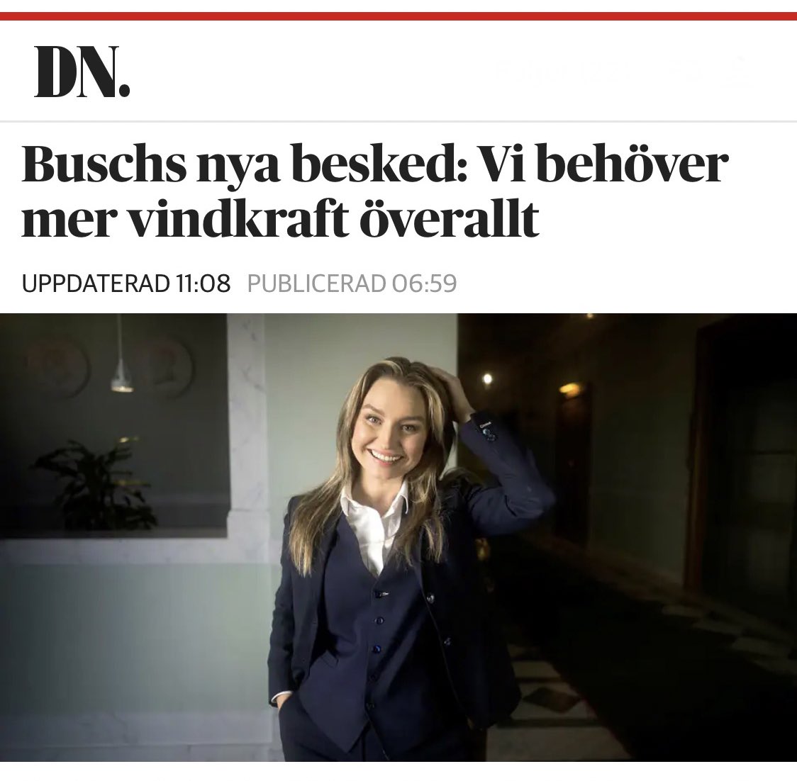 olaspannar's tweet photo. Ena dagen ”nej till de stålskogar av vindkraftverk som tvingas på svenskarna och förstör vår natur”. Nästa dag ”vi behöver mer vindkraft överallt”. Sinsemellan oförenliga uttalanden levererade med en tvärsäkerhet som gör oss förvirrade. Samma med elstödet 1 nov. Gaslighting. https://t.co/GDCY93BlKl
