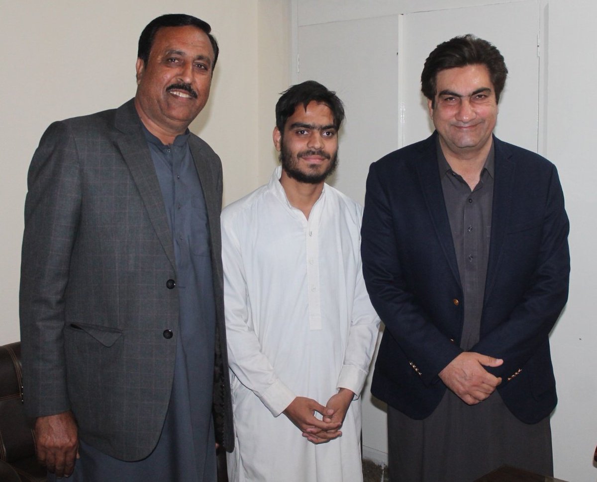 PppWisal's tweet photo. People's Secretariat Today Khyber Pakhtunkhwa Provincial President Muhammad Ali Shah Badshah Provincial Deputy General Secretary Malik Saeed in a pleasant mood among us.  @MediaCellPPP @BBhuttoZardari https://t.co/ax9WarNctu
