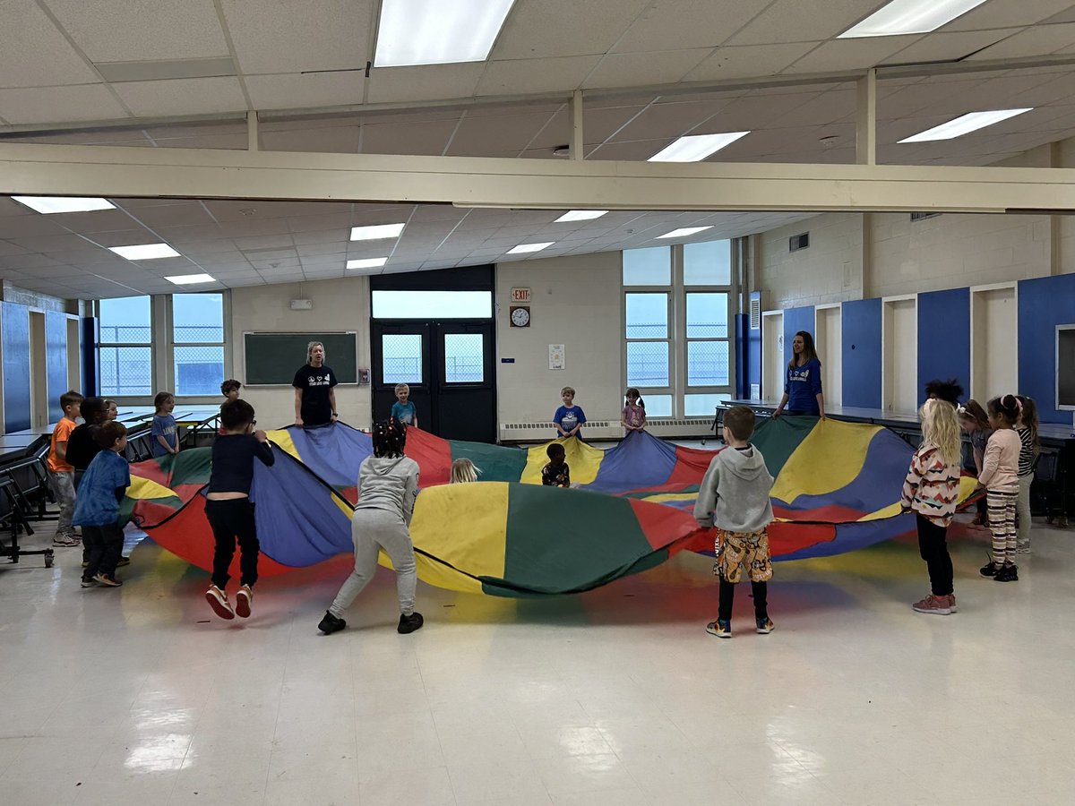 Thank you to our Ts, Staff, PTA, and volunteers for making Wellness Day such a success!!! <a href="/MsMcGovernLB/">Anna McGovern</a> <a href="/LindellPTA/">LindellPTA</a>