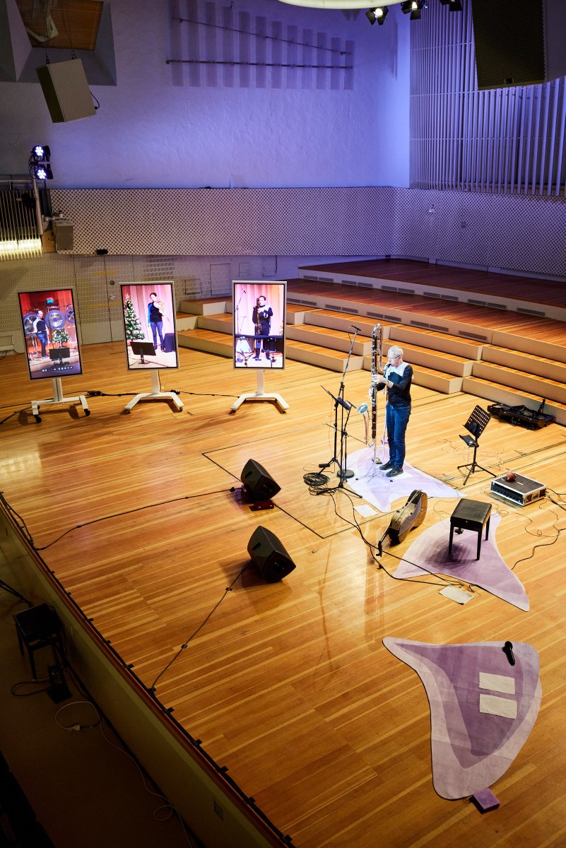 federicovisi's tweet photo. Some great pics taken by #NikolausBrade at the #InterwovenSoundSpaces concert. Live audio video connection between Konzertsaal @UdK_Berlin_ and @Acusticum Piteå for a concert with #NorrbottenNEO and #EnsembleKNM playing together. #ISS #ISS_udk #telematicperformance https://t.co/0bWNZFRYPC