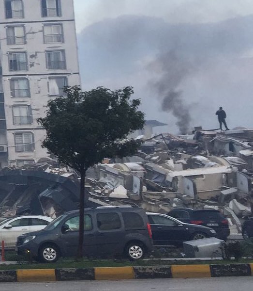 Hello Friends.
I live in Turkey. 
I survived the recent earthquake in Hatay with a magnitude of 7.7. Our house was destroyed and inaccessible. 
My Metamask wallet passwords, my computer, my ledger and all the other things are under the rubble.+