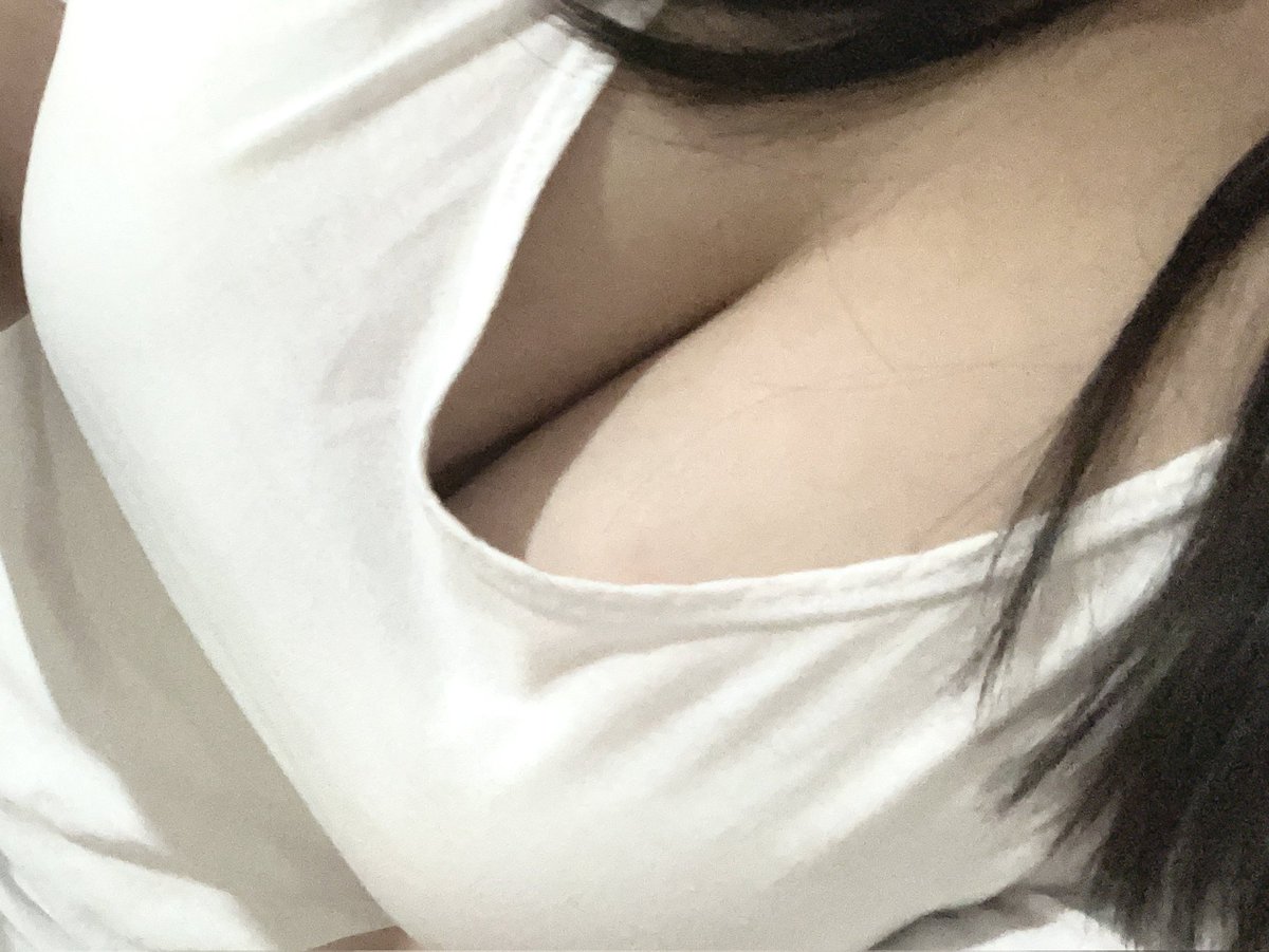 dbd0511's tweet photo. 뒤에서 안아주면서 만져줄래?ㅎㅎ
#섹트 #맘눌뎀 #디엠 https://t.co/xX7KNKPj7j