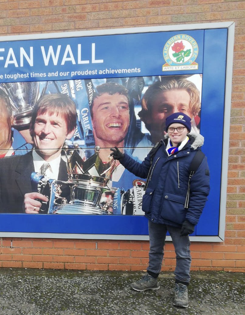 johnlegendstone's tweet image. Haven’t a clue who this is said Alex @chris_sutton73 🤷‍♂️ @DSAInfo @Rovers #COYB