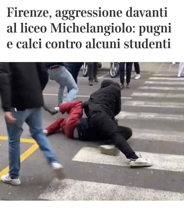AndreaBotti12's tweet image. Questa mattina davanti al liceo a #Firenze, una vile aggressione fascista nei confronti di studenti e studentesse del Collettivo Sum Michelangiolo a cui va tutta la nostra solidarietà e vicinanza.
Ora basta, niente deve rimanere impunito Nessuno spazio ai fascisti! #antifascismo