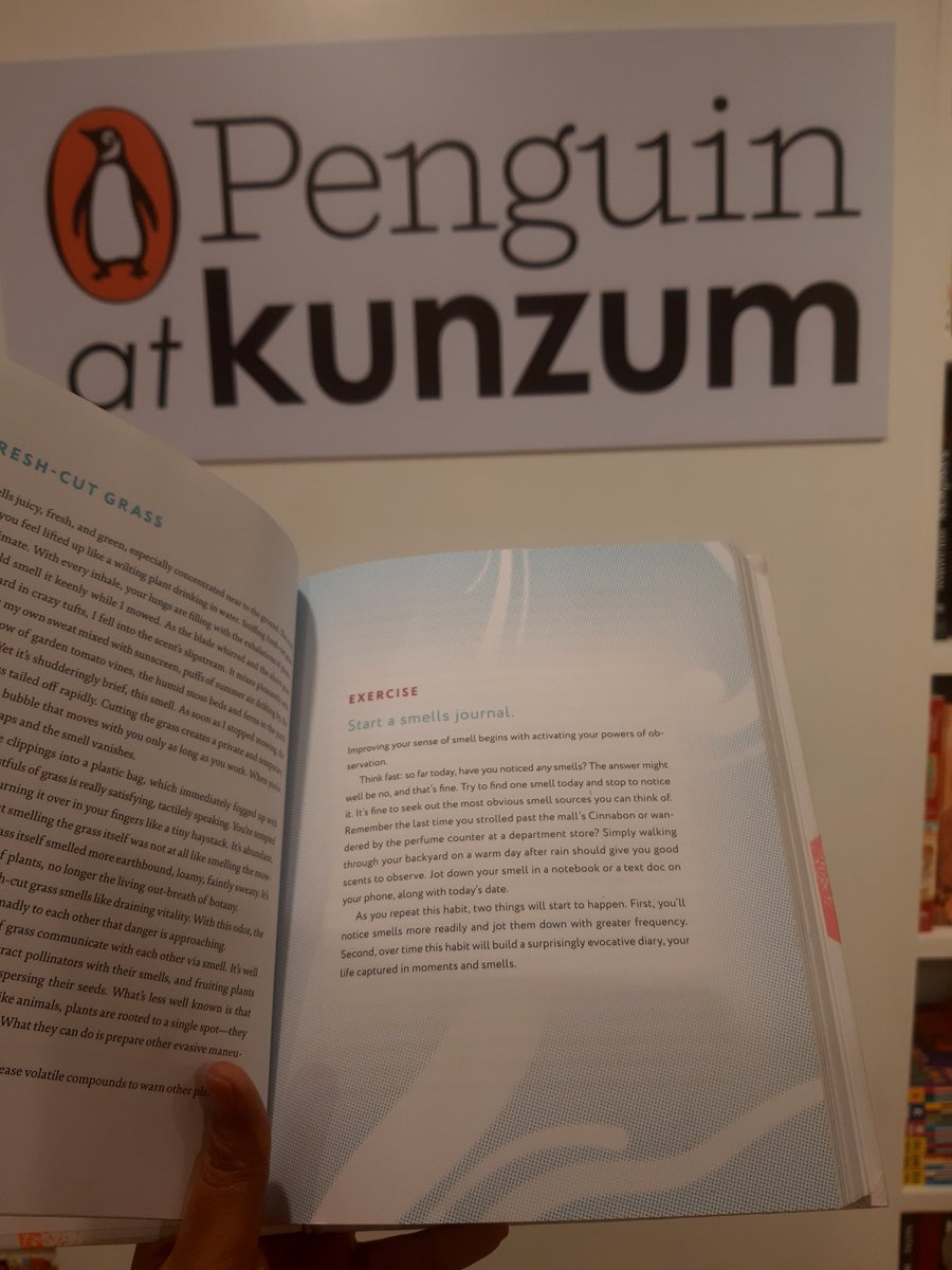 onehalfcanvas's tweet photo. Bringing to you a glimpse of the best of Penguin's collection at Kunzum, GK-2
#penguinatkunzum

Let's come together and explore possibilities to enhance your reading experience in 2023. https://t.co/OP0RpF6diT