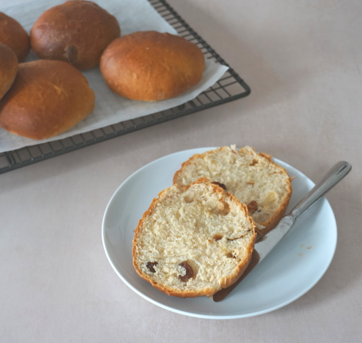 cuisine_fiend's tweet photo. Yorkshire teacakes #simplepleasures https://t.co/RoSiUE6JlH https://t.co/0iUnYXnLWt