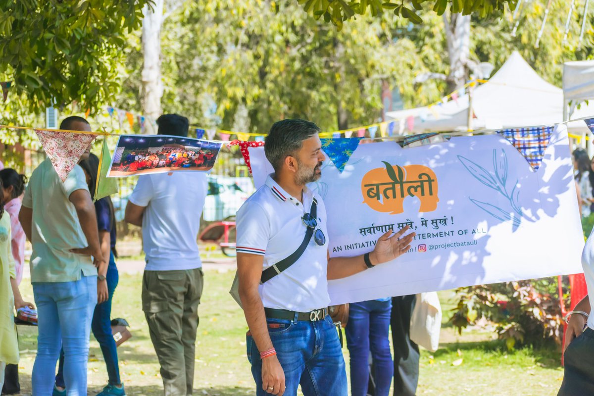 projectbatauli's tweet photo. Thank you so much for all the love and support that we have received form you last Sunday at The local farmers market, Raipur. Our first exhibition and sale was successful because of you! Happy to let you know that we would be present tomorrow as well.
.
#projectbatauli #thelocal https://t.co/Pc7lEnTJWH