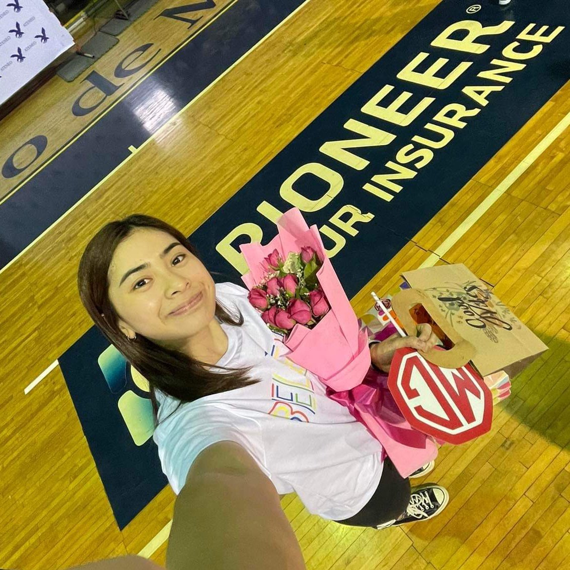 RMDfanMAEly's tweet photo. We are always here to support you, @romamaedoromal ππ«Ά FanMAEly loves you π€
#AllForRMD #OBF #AteneoVolleyballBelieve https://t.co/3oy18H1GlB