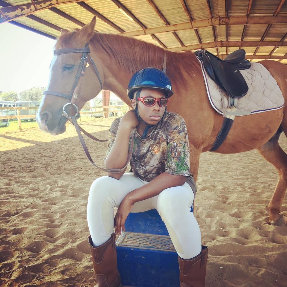 LaTishaStaten9's tweet photo. Miss him riding and Miss his training horse, Sho. #9YearsOfRiding #MyForeverCowboy #FoxFireFarms @RJStaten8 @robostat https://t.co/xkJNwggRWf