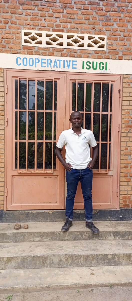 Tembera250's tweet image. “Sometimes the little things in life mean the most.” Today was pleasure to host @UWIMANAClaude6 from @CorpsAfricaRda 

 ITEZIMBERE NAWE INITIATIVE yishimiye uko mwabaganirije n&apos;inama mwagiriye abana n&apos;ababyeyi batuye kuri ibi birwa.
#givebackchallenge #community #RwOT #Rwanda