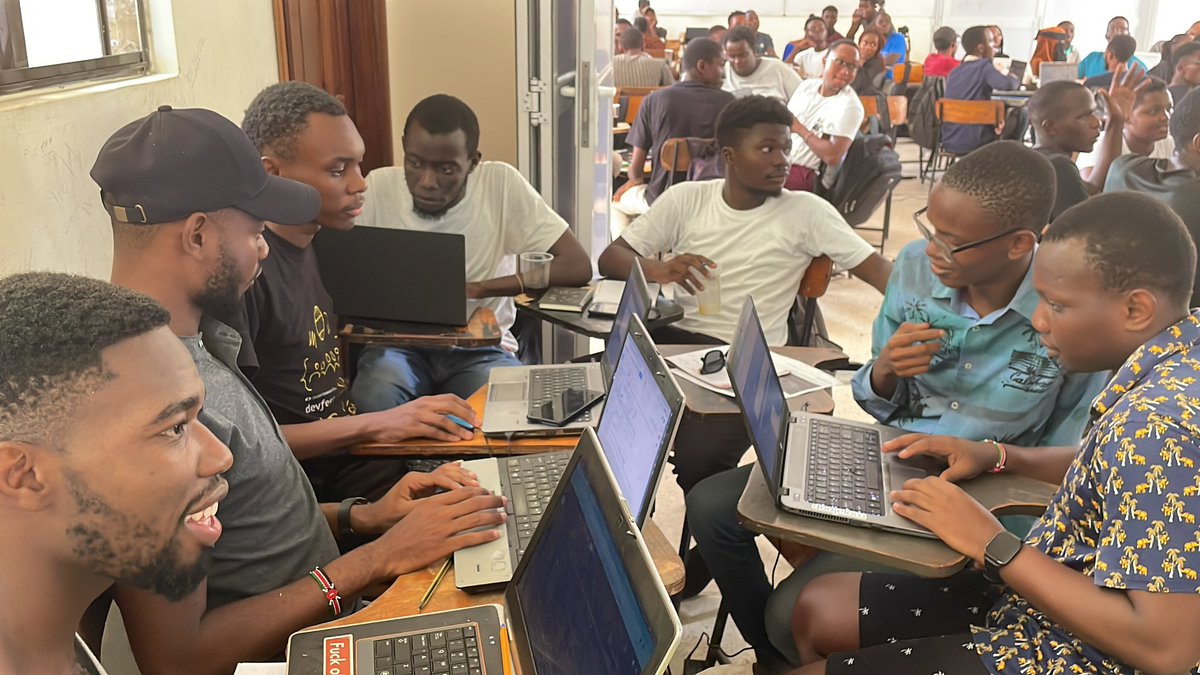 AmiandaOfficial's tweet image. The hackerthon is on 🔥🔥🔥🔥#nairobi #mombasa #hackerthon #BuildWithAT #akamemorialservice #Mahashivratri #ASVARS #INDvsAUS #RussianArmy