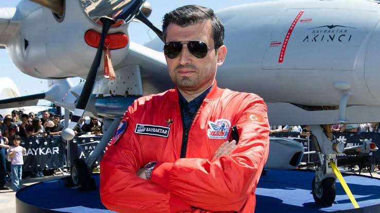 yilmazgul35352's tweet photo. Ahbap ve Babala kadar sevilmedi konuşulmadı belki ama vatanını,devletini seven herkes Selçuk Bayraktar’ın yanında..!

@Selcuk 🇹🇷🇹🇷🇹🇷 https://t.co/nr7vRD7opv