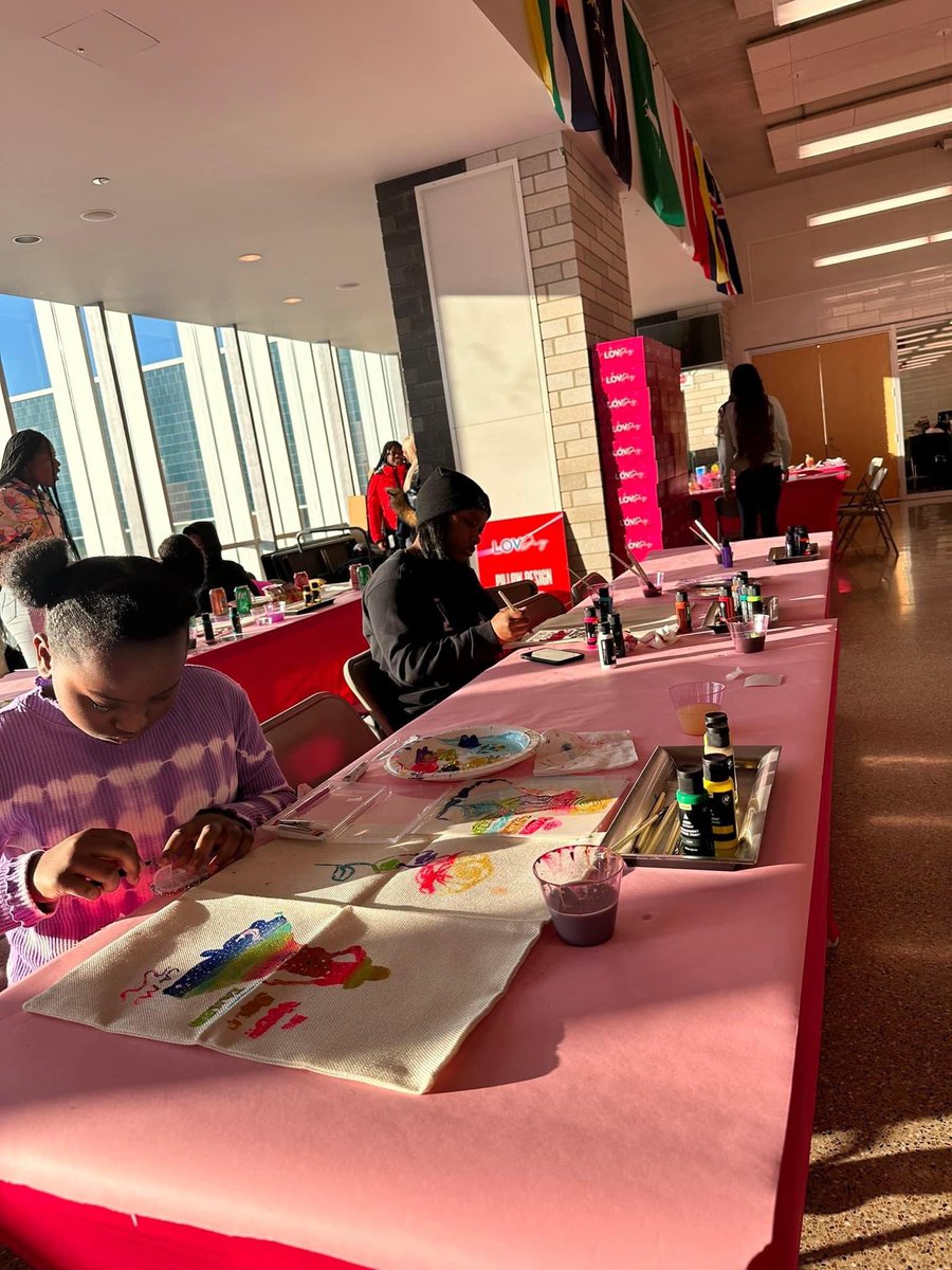 Ladies of Virtue tweet media