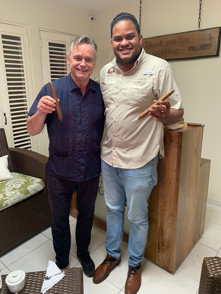 BlockChnSmoker's tweet photo. Hello from Jeremy Casdagli in Dominican Republic! Here with With Emanuel Diaz , son of Eladio Diaz. Eladio Diaz was Co founder of Tabadom with Hendrik Kelner, the selected factory of Zino Davidoff to partner with when they moved from Cuba.
#theblockchainsmoker #casdaglicigars https://t.co/tMFys7uDMN