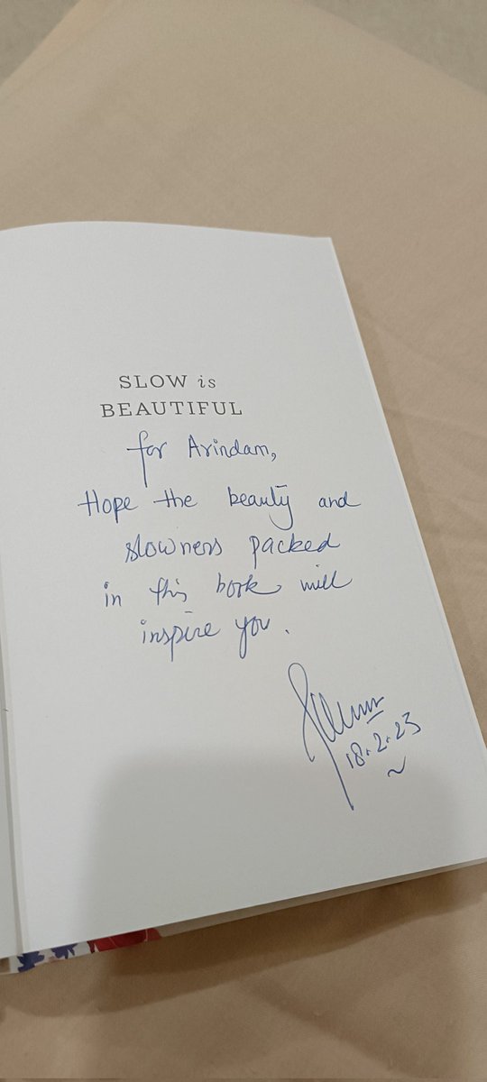 aryndam's tweet photo. @walkngbookfairs Amazing to meet one of the finest graphic artists and getting an author signed copy. Thanks @walkngbookfairs @akshayabahibala @satabdisambedna 
#SlowIsBeautiful https://t.co/mfLryTT0Wb