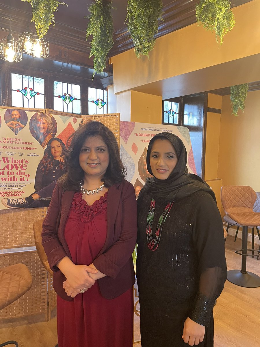 Nafs_fitness's tweet photo. Thank you for inviting @EditorASNews for celebrating #birthday #womenempowerment to meet @Jemima_Khan @sajalaliactress talk #WhatsLoveGotToDoWithIt movie a brilliantly organised event @AStandard_Bfd @WeAre_IWF #kindness #Celebrities #friendship #Alhamdulillah #working 4 #sisters https://t.co/entyKupdWe