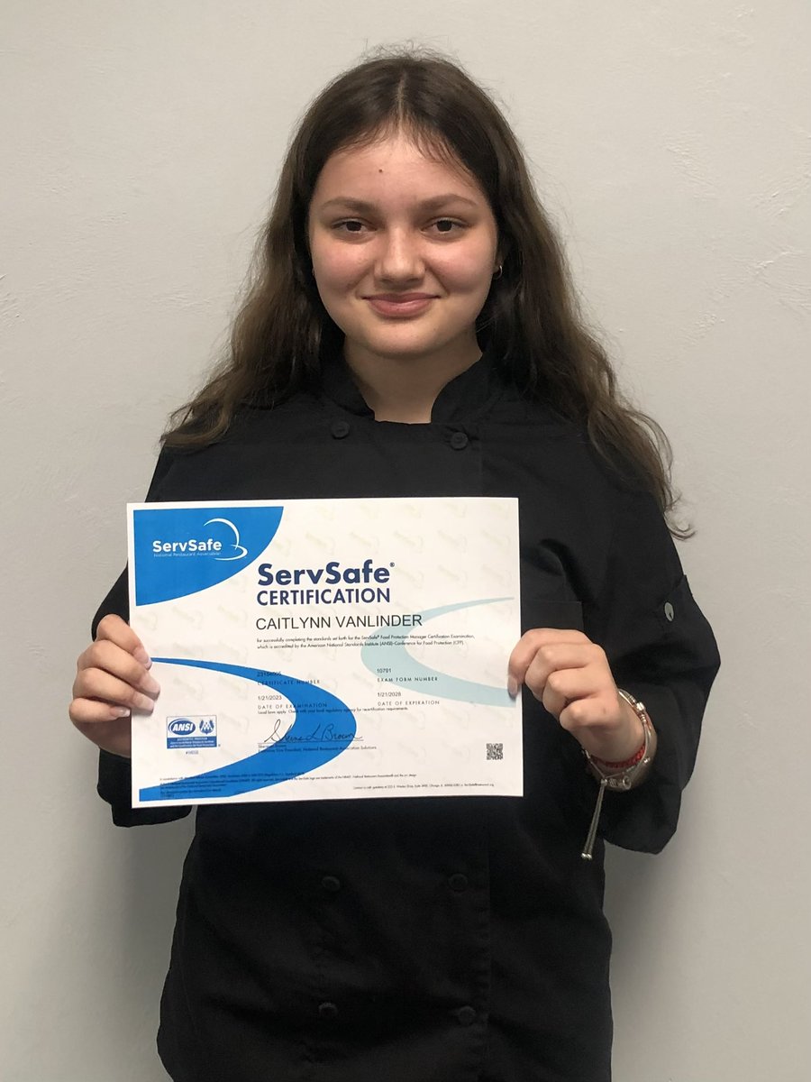 Culinary academy students earned the ServSafe industry certification which will boost their employability and prepare them for management opportunities. Go Jags! 🥳🤩 #ServSafeCertification #CTE #IndustryCertified