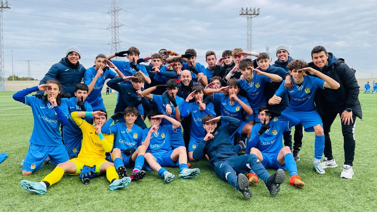 FuenlaCantera's tweet photo. 🌱 CADETE | Gran victoria de nuestro Cadete B, que gana 2-1 en La Aldehuela frente al Rayo Vallecano 💪🤩

¡Enhorabuenaa, equipo! 💙 https://t.co/cnZDikCUQo