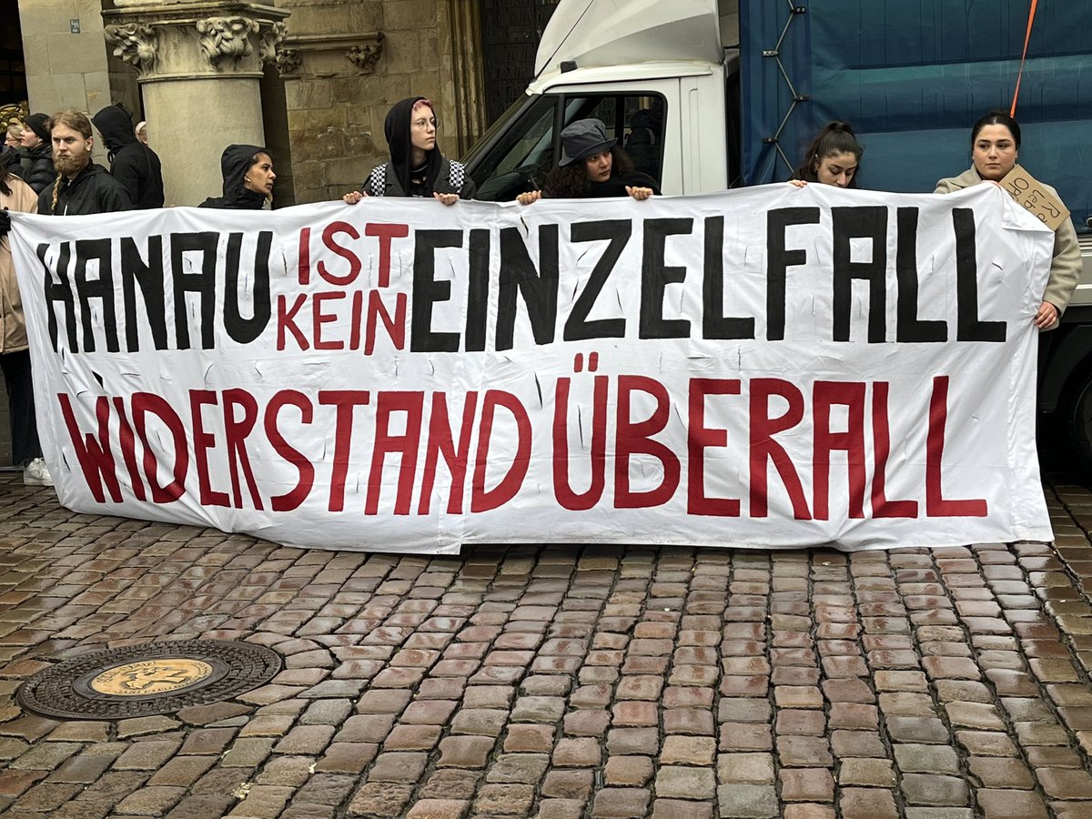 Starke antirassistische Demo heute in #Münster: #Hanau ist kein Einzelfall - Widerstand überall!#hanau1902