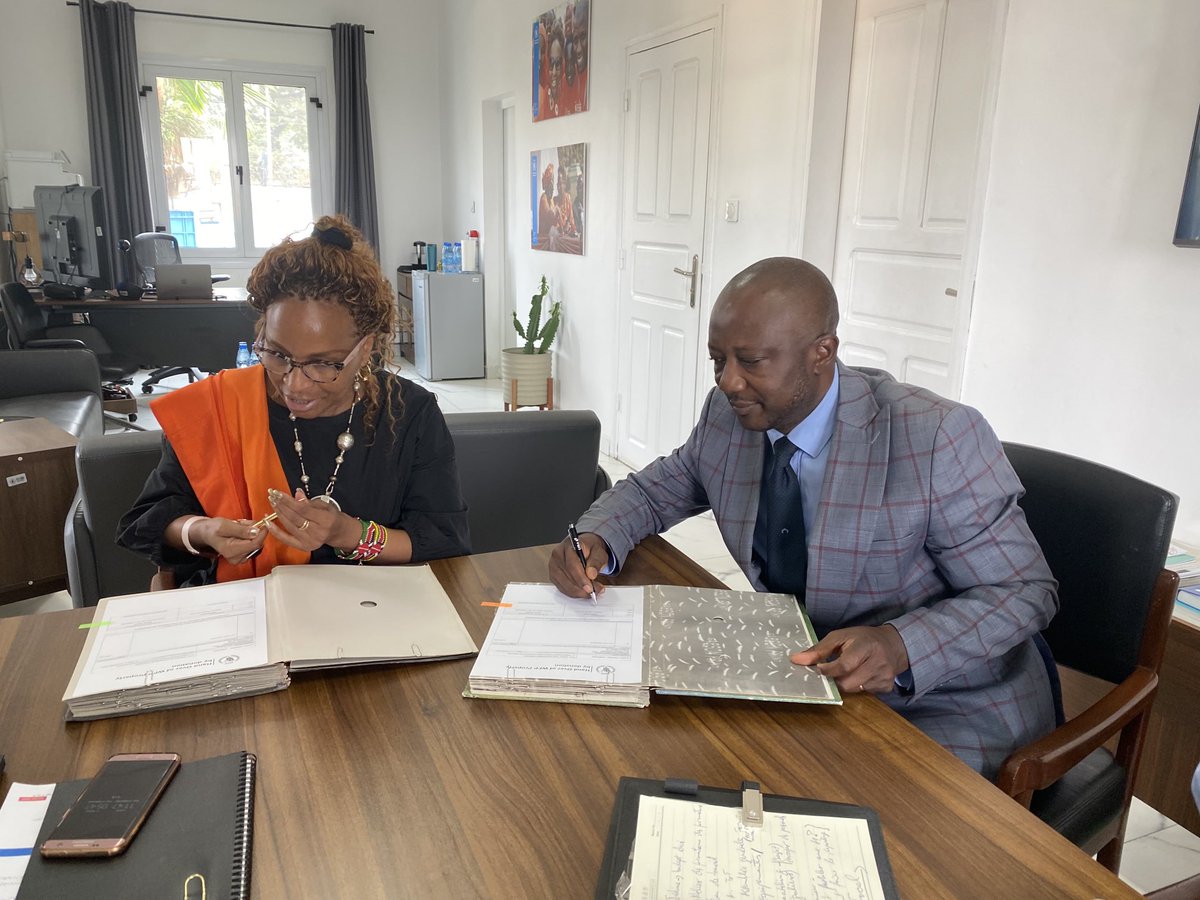 WanjaKaaria's tweet photo. WFP at the fore of actualizing the #LocalisationAgenda.
We held a workplanning meeting with #CHOI - the local #NGO consortium to define a #RoadMap to achieve goals of local NGO capacity strengthening.
@WFP_Cameroon
@JoseLViveroPol https://t.co/Om0YzZ5wBm