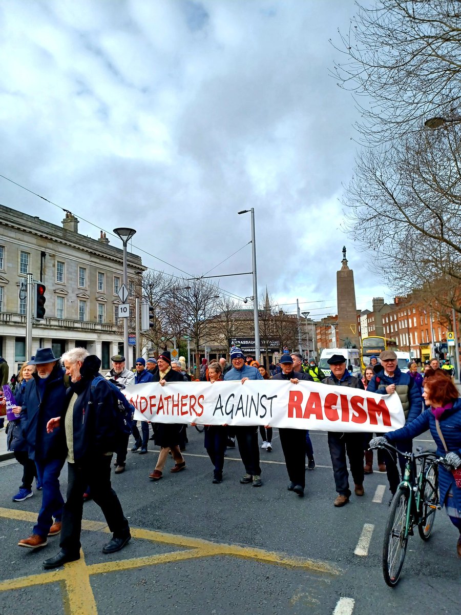 vmax_14's tweet image. Wow just wow..at the #Ireland4All protest in Dublin...here's the last banner ...thousands of people marching...too many to count right now, half an hour it took!
...overwhelming, now this is the Ireland I know 😍
Joining in now! #Ireland 🇮🇪